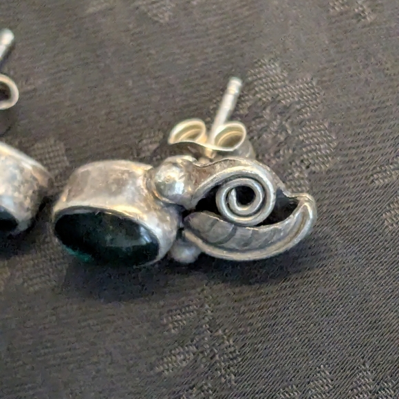Vintage Native American Paua Shell Solid Sterling Silver Pierced Earrings - Picture 7 of 8